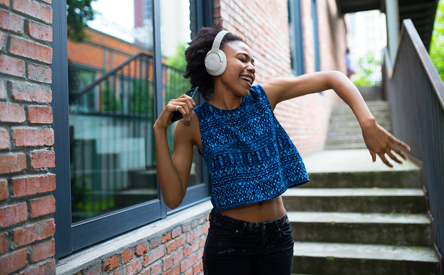 JBL Tune 770NC | Adaptive Noise Cancelling Wireless Over-Ear 