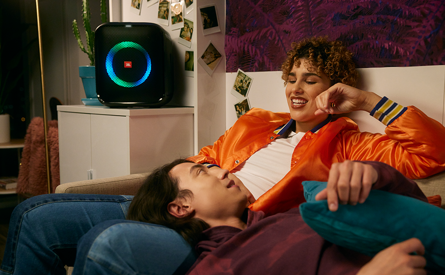JBL Partybox Encore Essential Up to 6 Hours of play time - Image