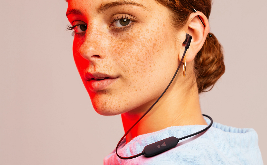 JBL Tune 215BT 16-hour battery life with speed charge - Image