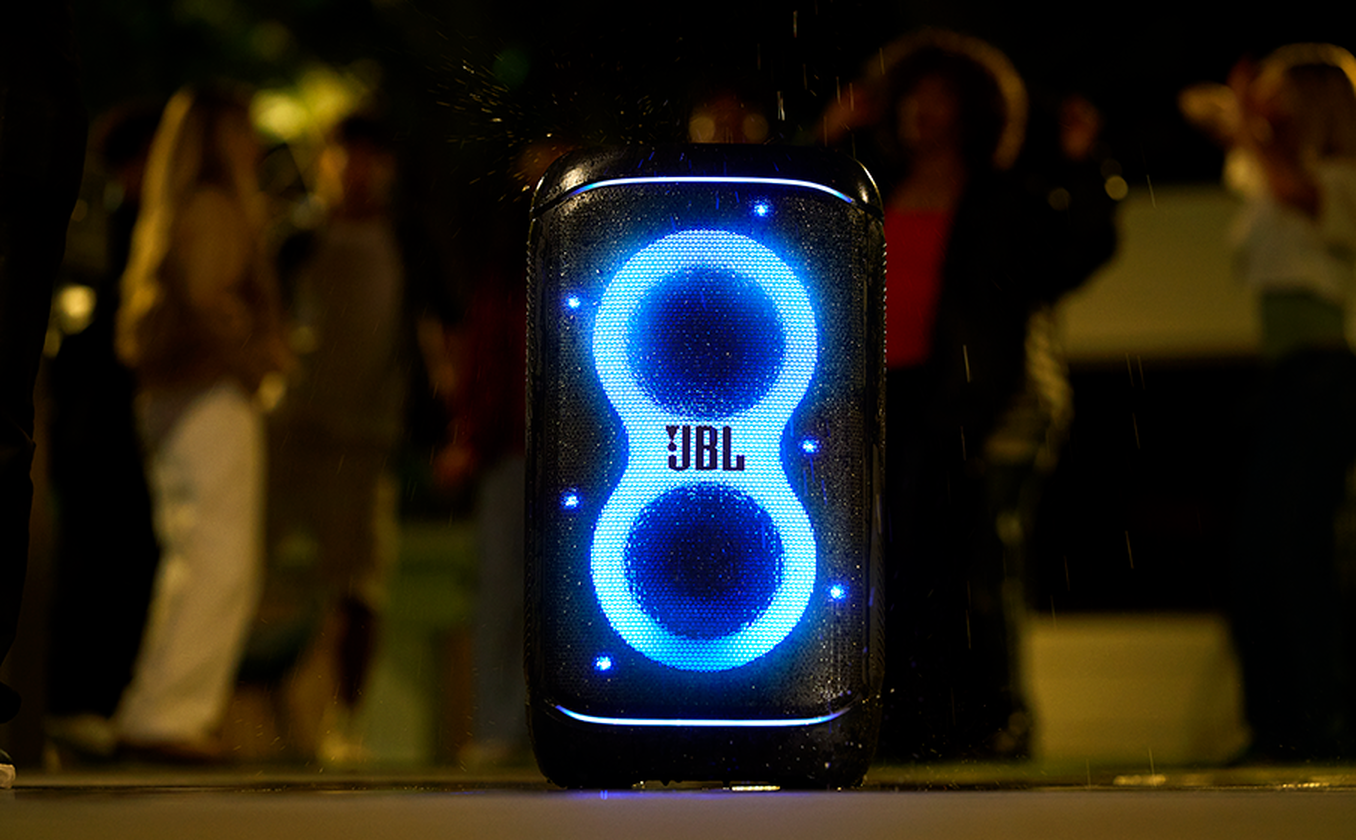 JBL PartyBox 520 Portable Battery-Powered Party Speaker with AI Sound Boost