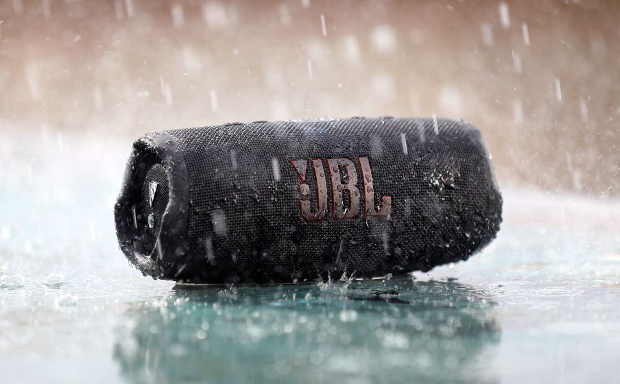 JBL Charge 5 Portable Waterproof Speaker with Powerbank 